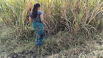 Komal dibawa ke dalam rumah dan berhubungan seks dengan pria yang tidak dikenal setelah buang air kecil di ladang