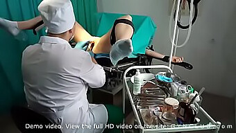 Cô gái cuồng dâm tại bệnh viện đạt cực khoái với dụng cụ gyno